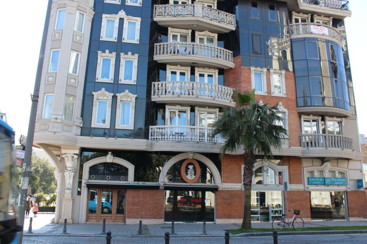 Batumi Apartment In Front Of Sheraton ภายนอก รูปภาพ