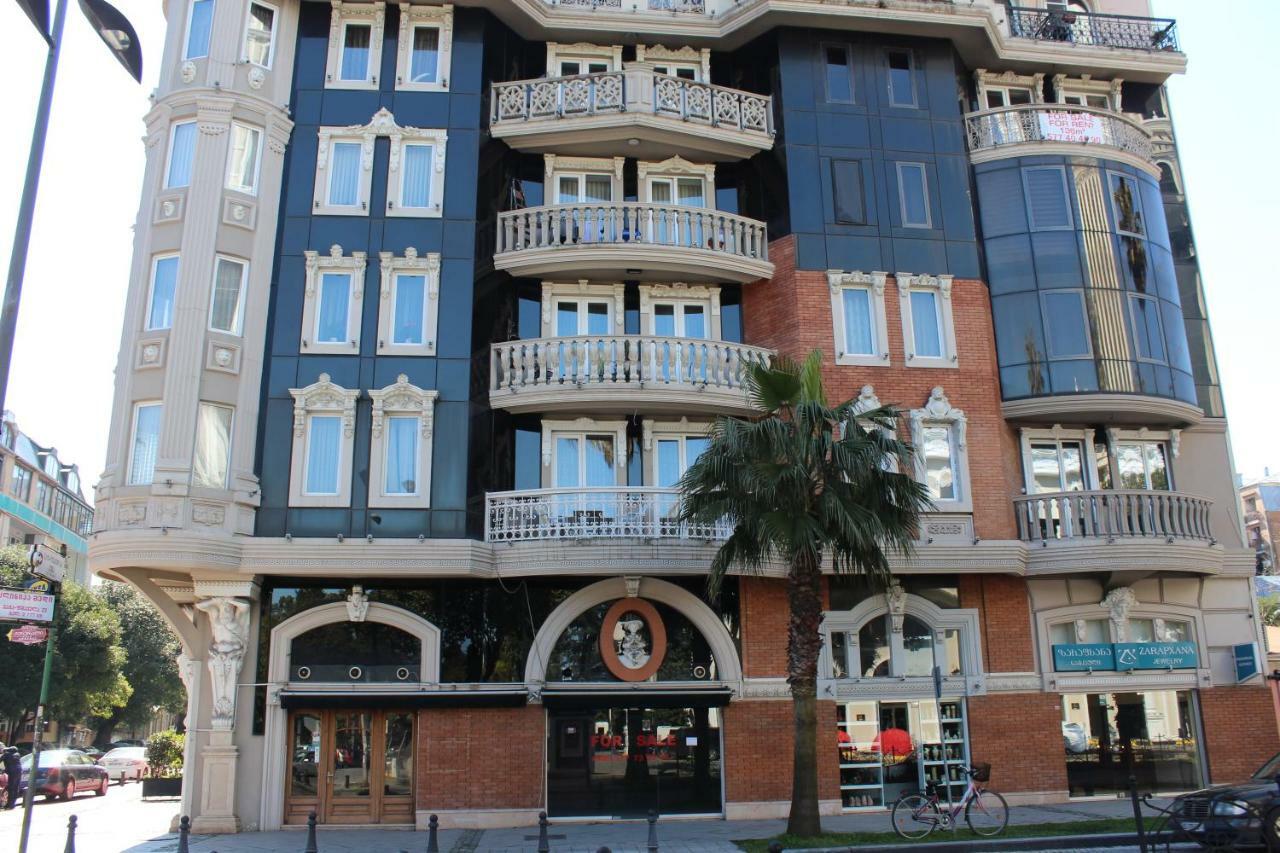 Batumi Apartment In Front Of Sheraton ภายนอก รูปภาพ