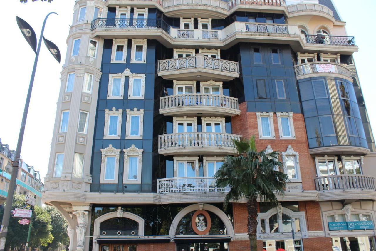 Batumi Apartment In Front Of Sheraton ภายนอก รูปภาพ