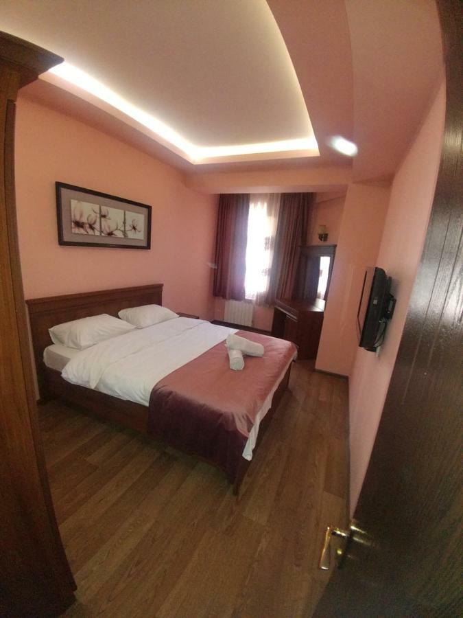Batumi Apartment In Front Of Sheraton ภายนอก รูปภาพ